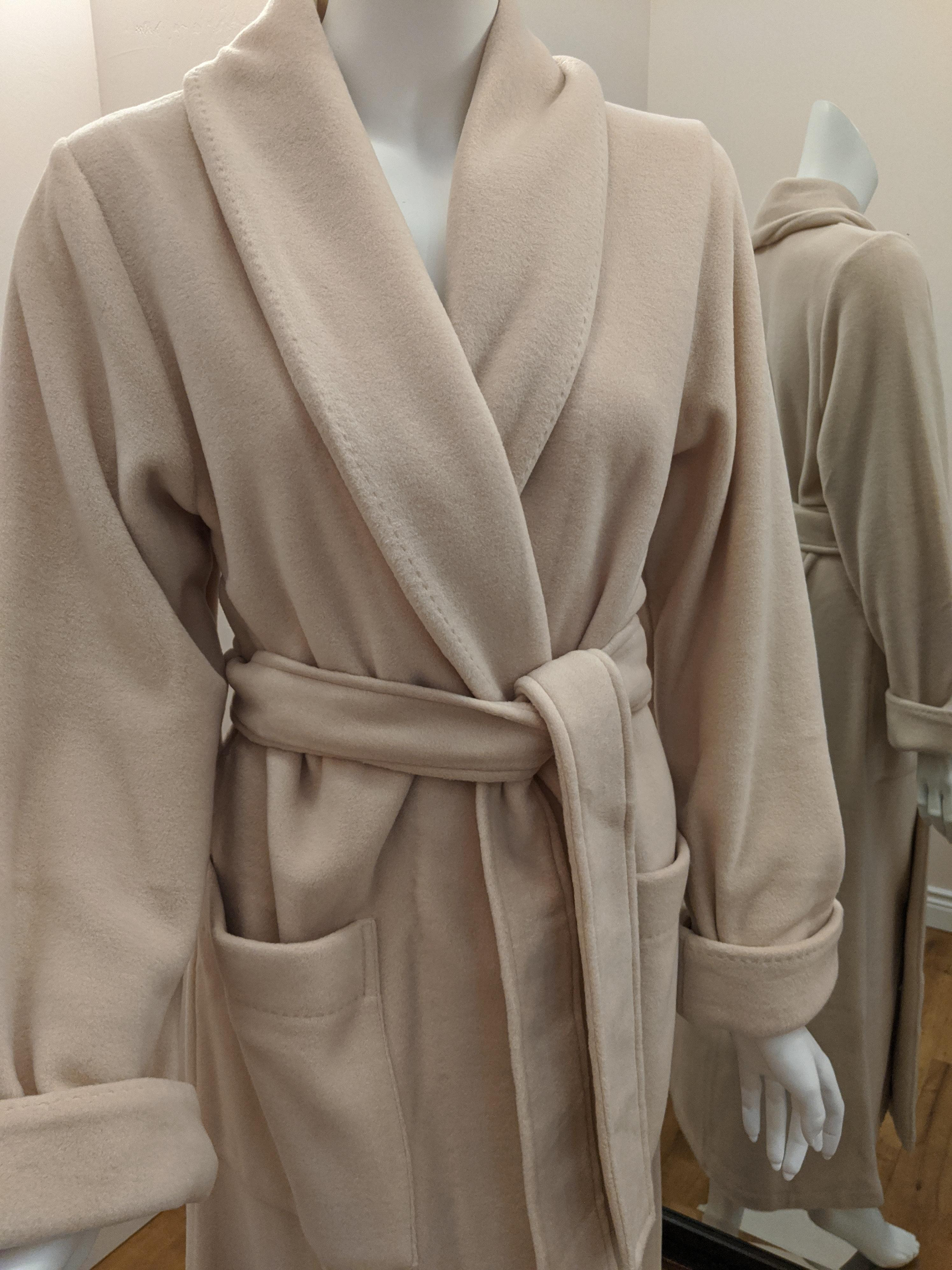 Detail Pluto Bathrobes Nomer 27