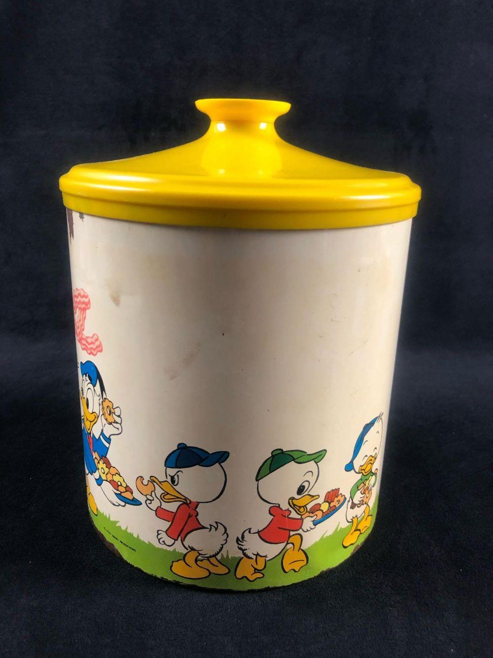 Detail Pluto Cookie Jar Nomer 17