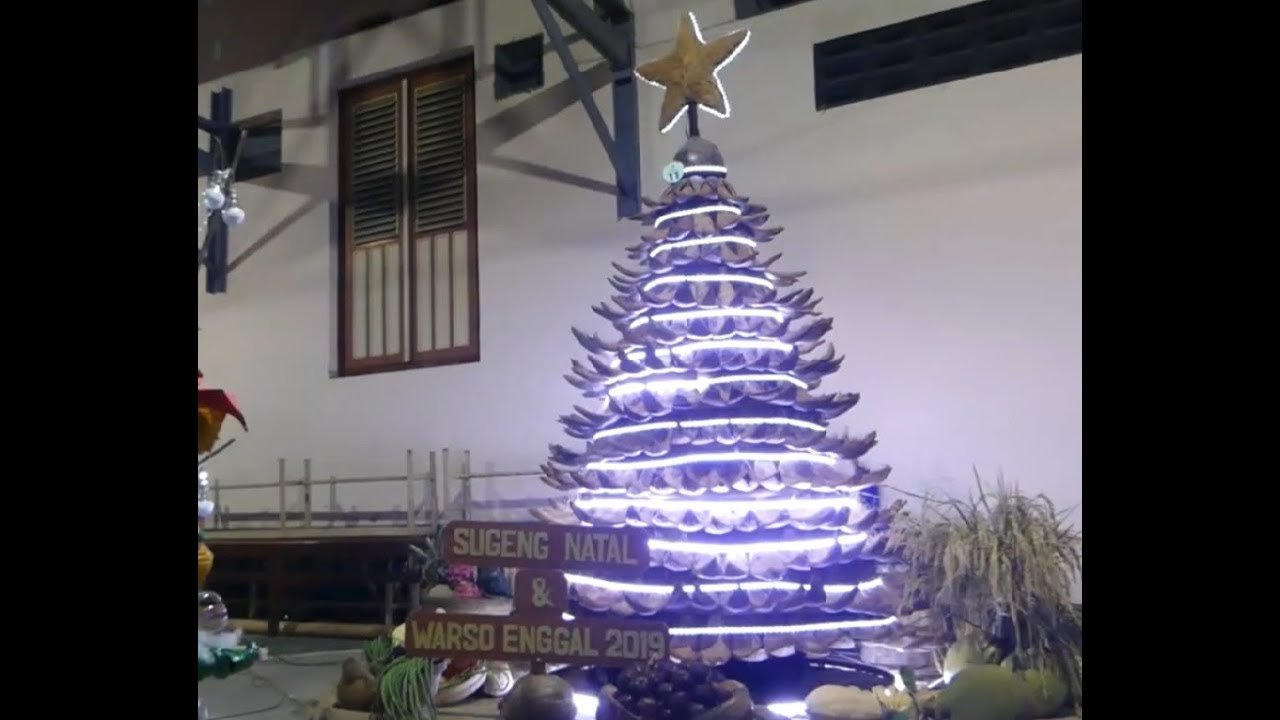 Detail Pohon Natal Dari Kayu Kering Nomer 32