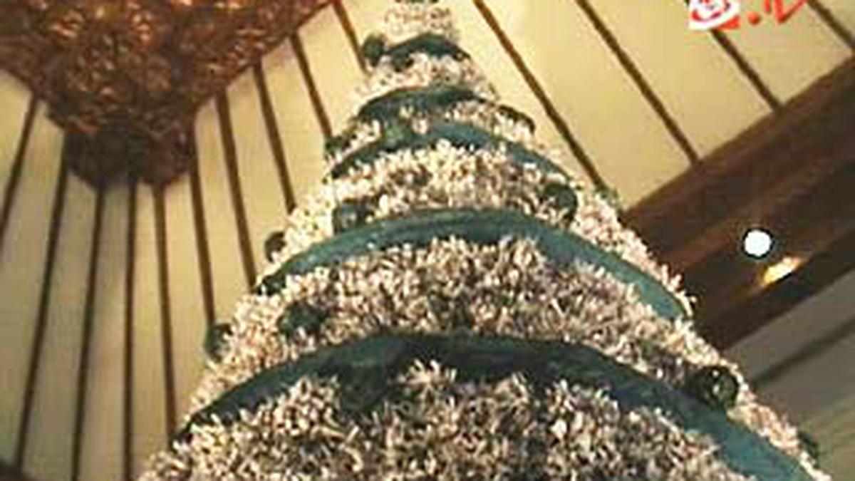 Detail Pohon Natal Dari Kertas Koran Nomer 22