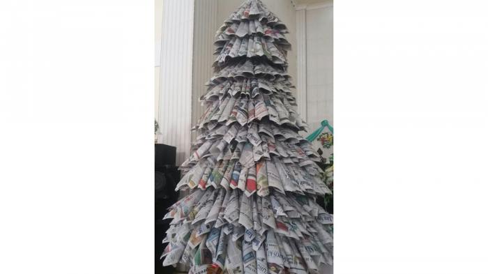 Detail Pohon Natal Dari Kertas Koran Nomer 3