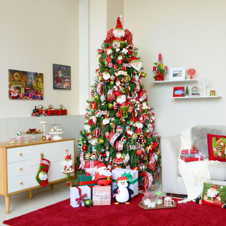 Detail Pohon Natal Di Rumah Nomer 10