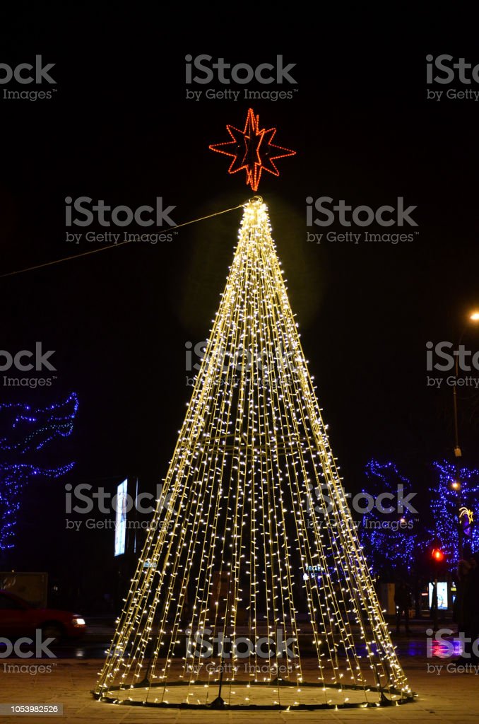 Detail Pohon Natal Lampu Nomer 2