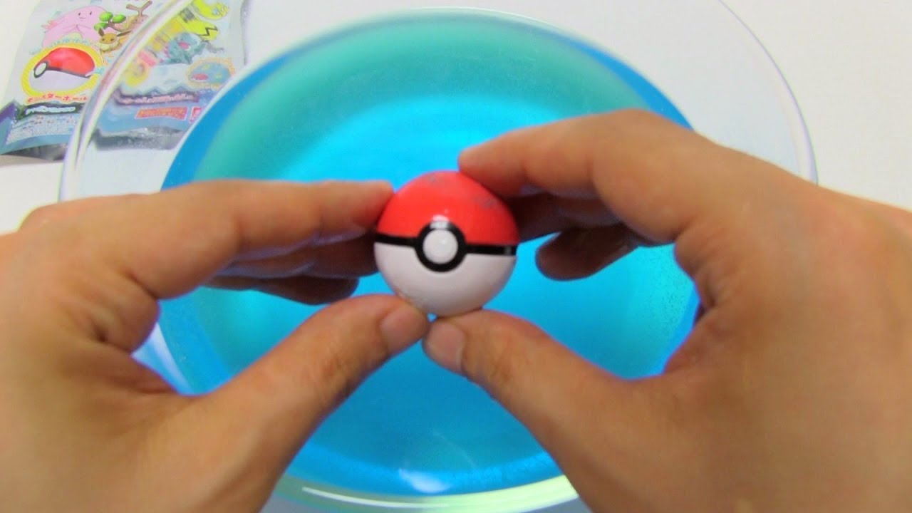 Detail Pokeball Bath Bomb Nomer 7