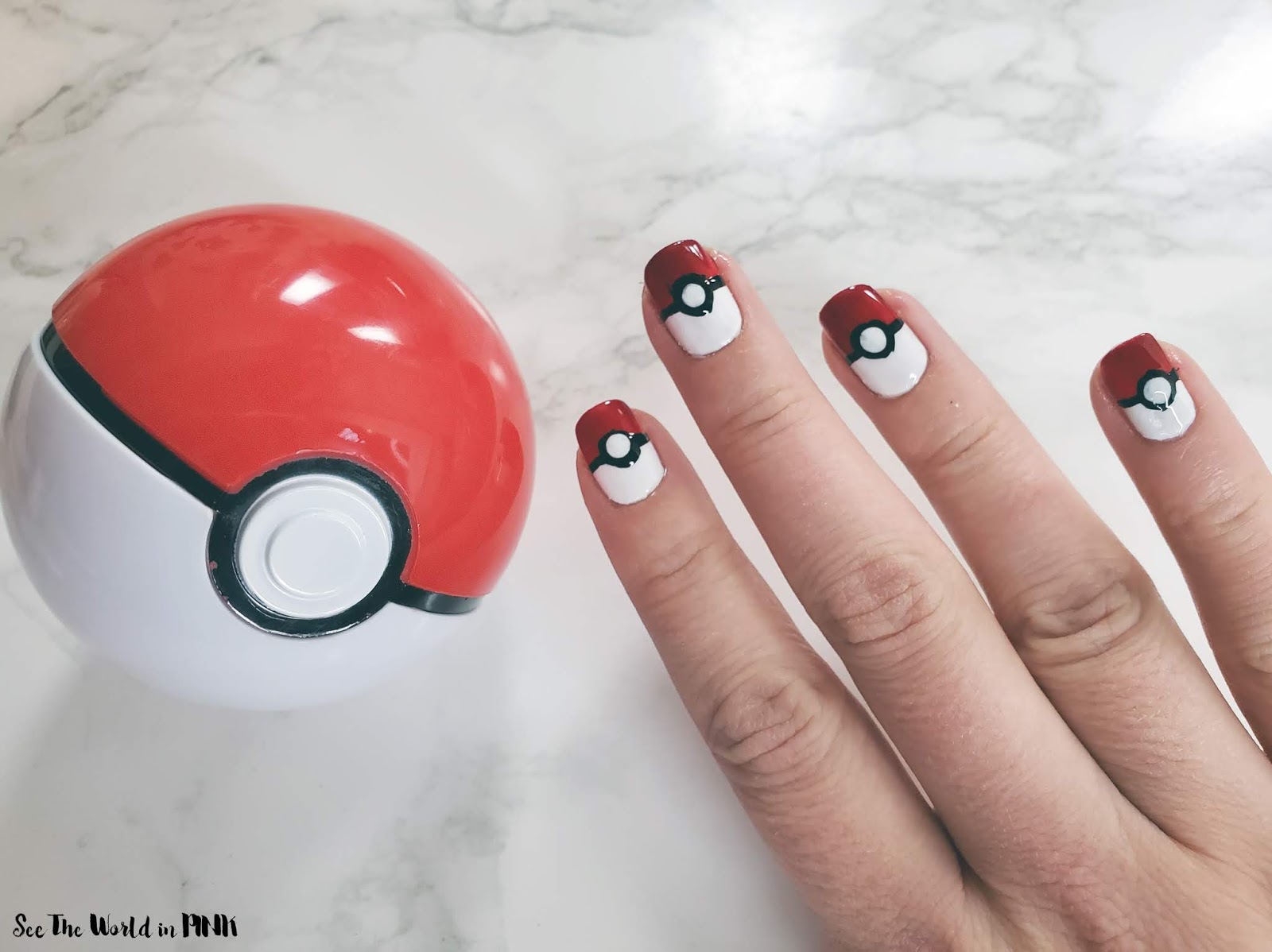 Detail Pokeball Nail Art Nomer 11