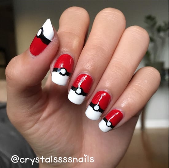 Detail Pokeball Nail Art Nomer 15