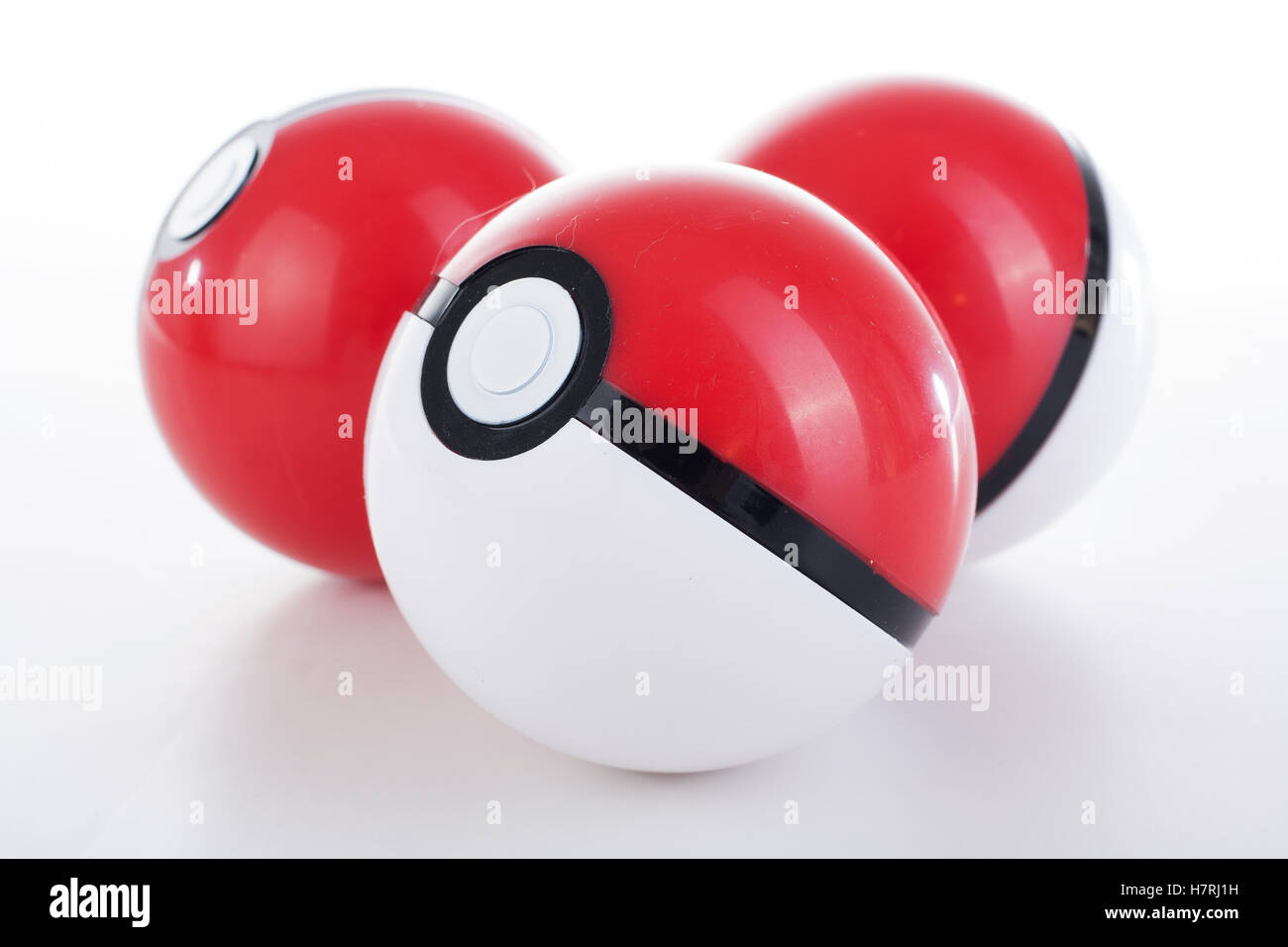 Detail Pokeball Photo Nomer 46