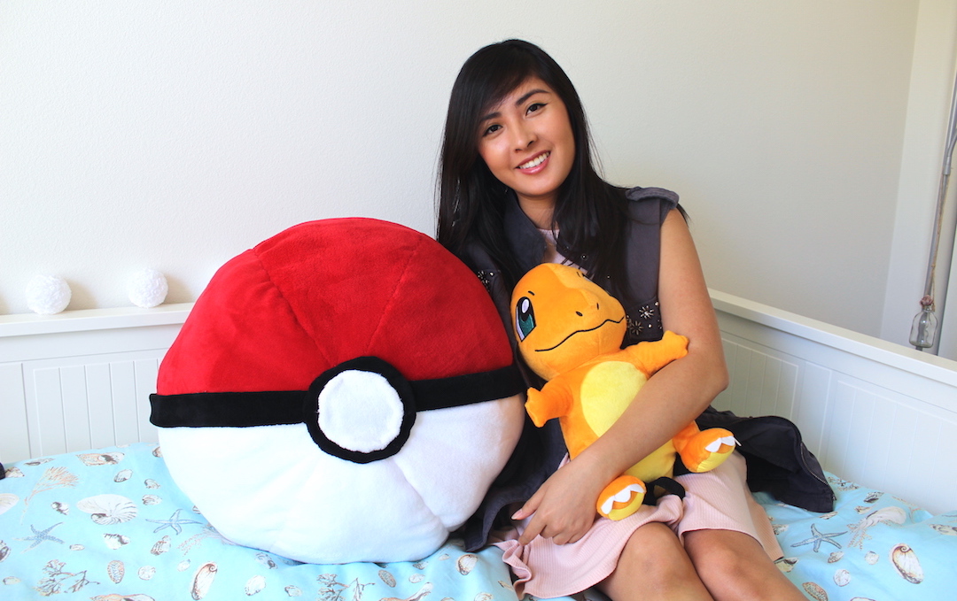 Detail Pokeball Pillow Nomer 41