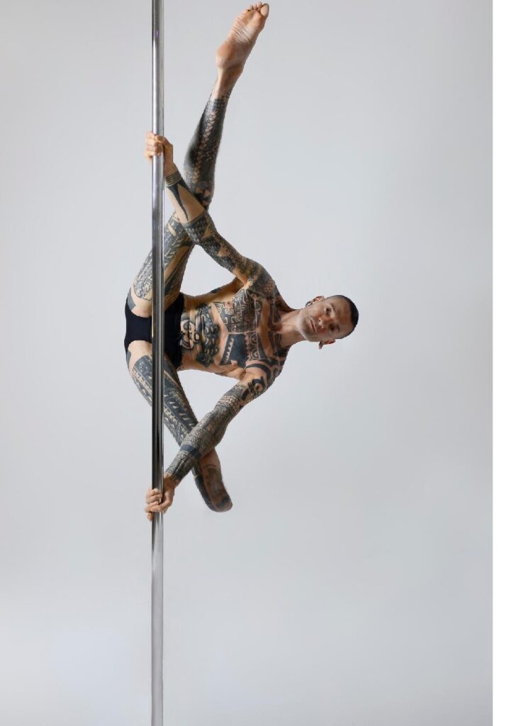 Detail Pole Dancers Pic Nomer 44