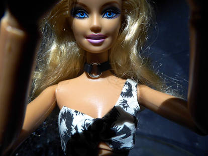 Detail Pole Dancing Barbie Doll Nomer 45