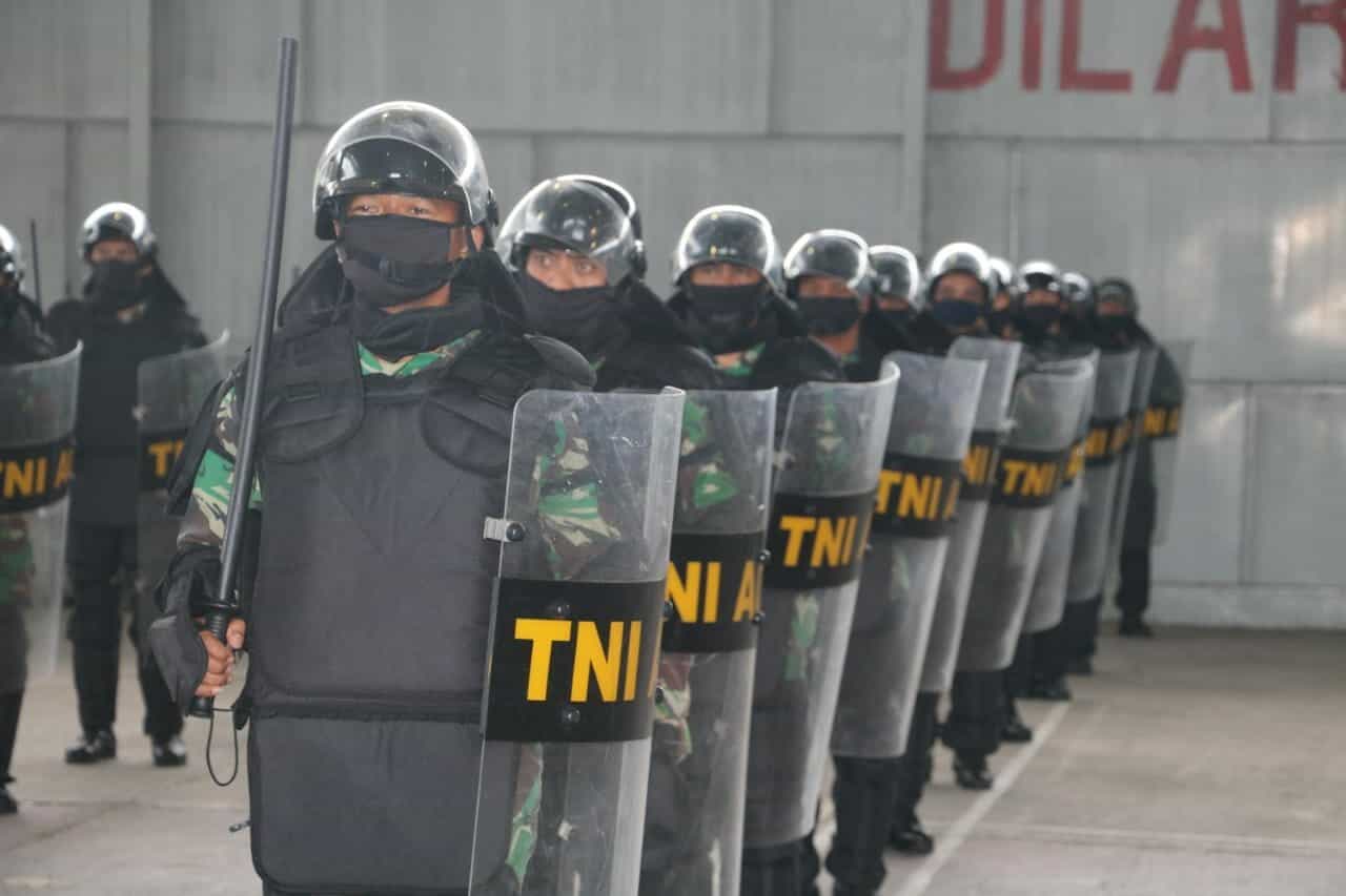 Detail Polisi Anti Huru Hara Nomer 9