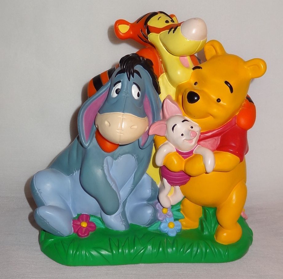 Detail Pooh Bear Piggy Bank Nomer 9