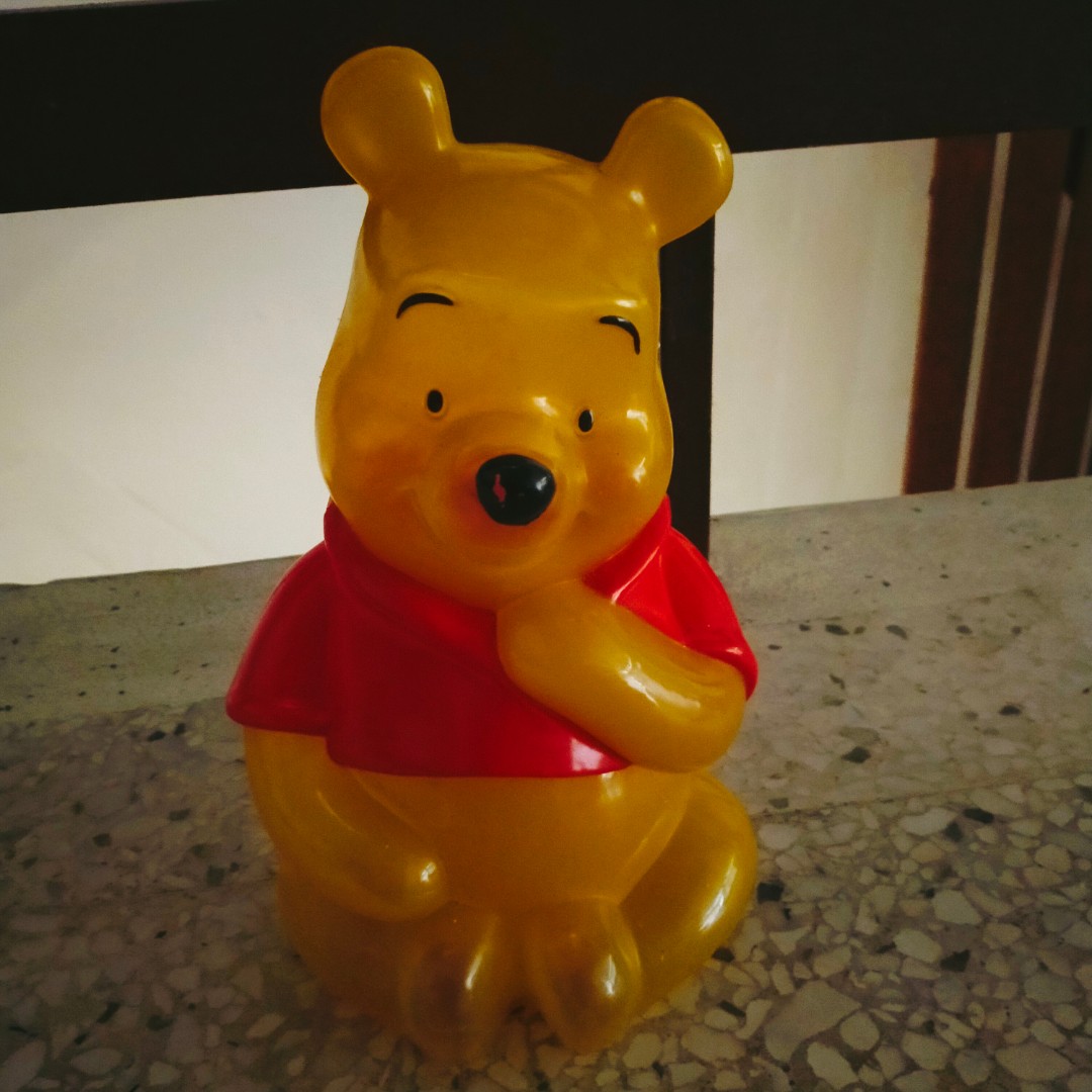 Detail Pooh Bear Piggy Bank Nomer 41