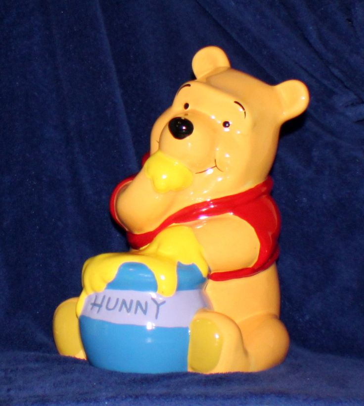 Detail Pooh Bear Piggy Bank Nomer 48