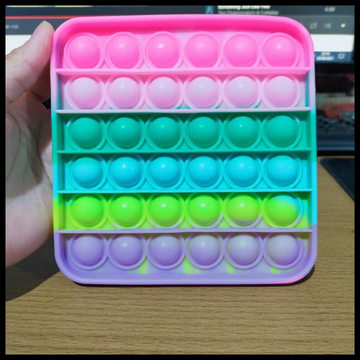 Detail Pop It Kotak Rainbow Nomer 17