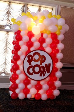 Detail Popcorn Balloon Garland Nomer 23