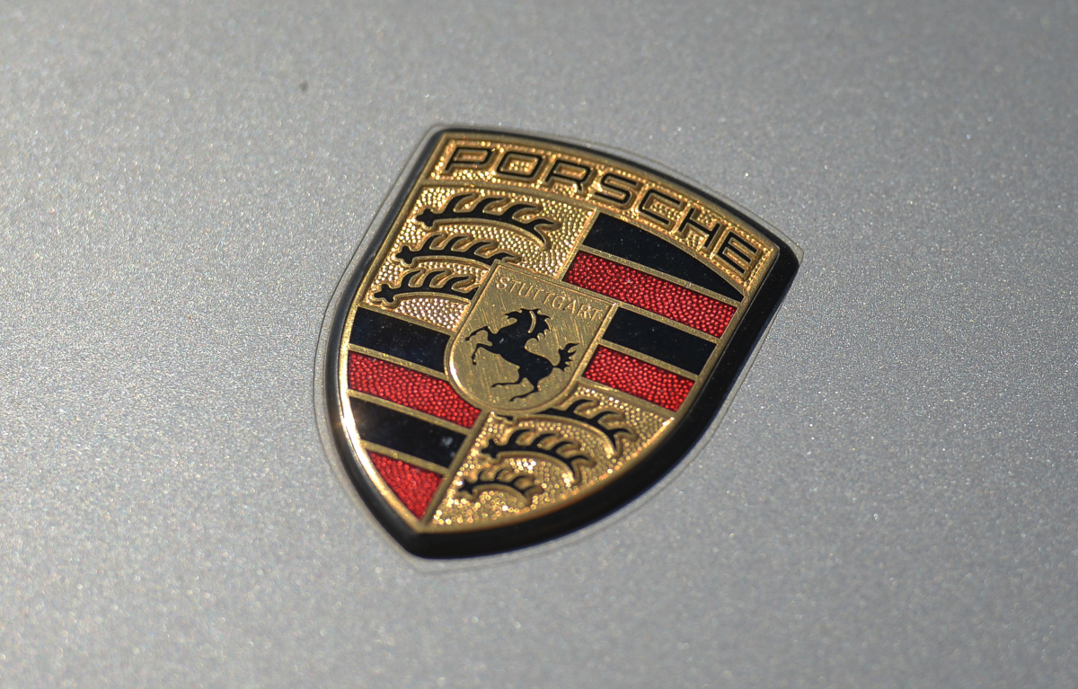 Detail Porsche Symbol Image Nomer 27