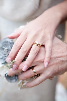 Detail Pose Cincin Tunangan Nomer 11
