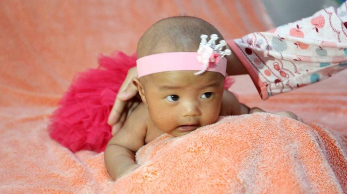 Detail Pose Foto Bayi Nomer 16