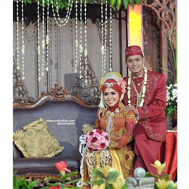 Detail Pose Foto Pengantin Di Pelaminan Nomer 20