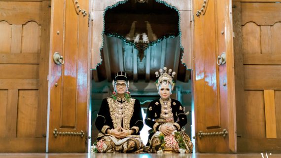 Detail Pose Foto Wedding Terbaik Nomer 43