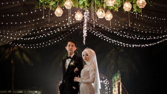 Detail Pose Foto Wedding Terbaik Nomer 46