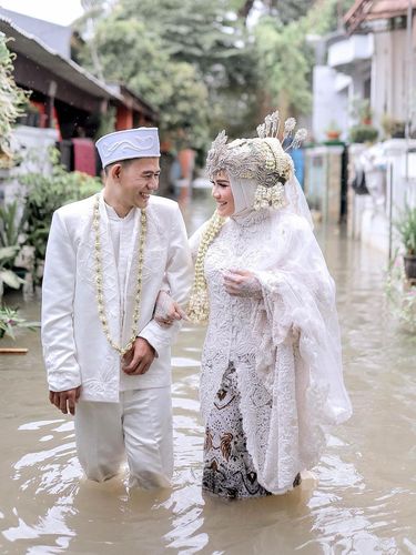 Detail Pose Foto Wedding Terbaik Nomer 51