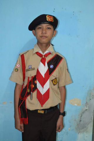 Detail Posisi Emblem Pramuka Nomer 30
