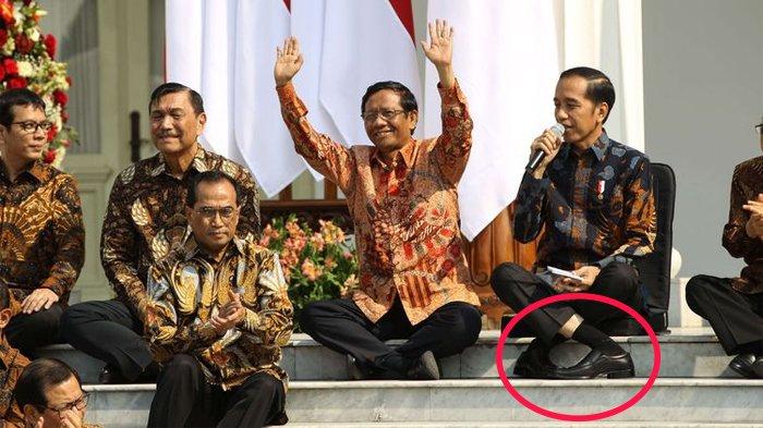 Detail Posisi Foto Presiden Nomer 24