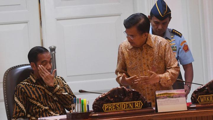 Detail Posisi Foto Presiden Nomer 33