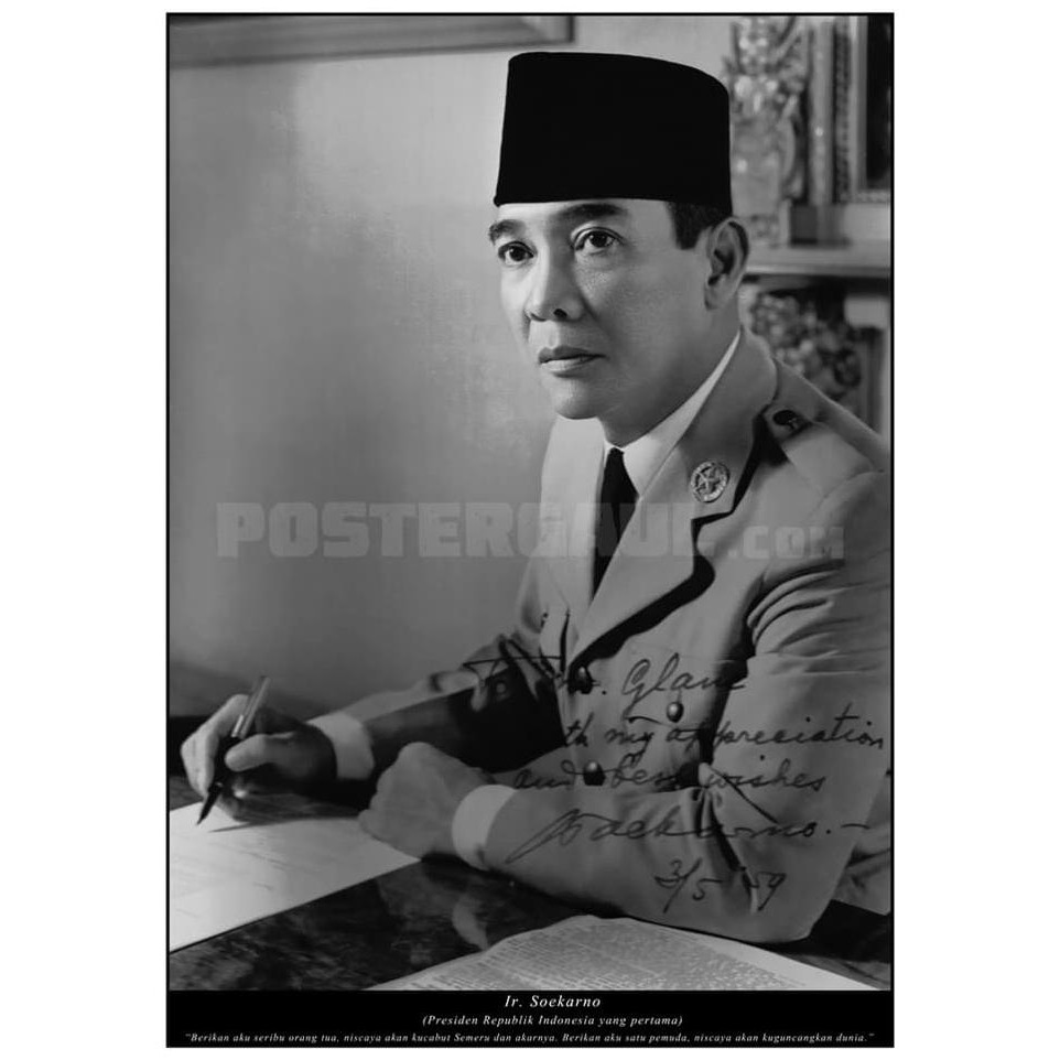 Detail Poster Soekarno Hitam Putih Nomer 4