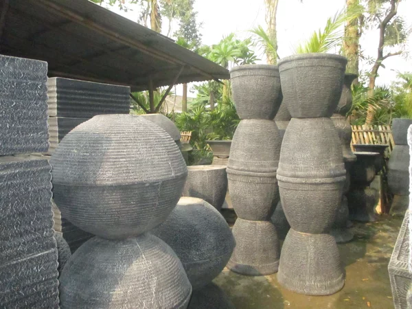 Detail Pot Bunga Dari Batu Nomer 39