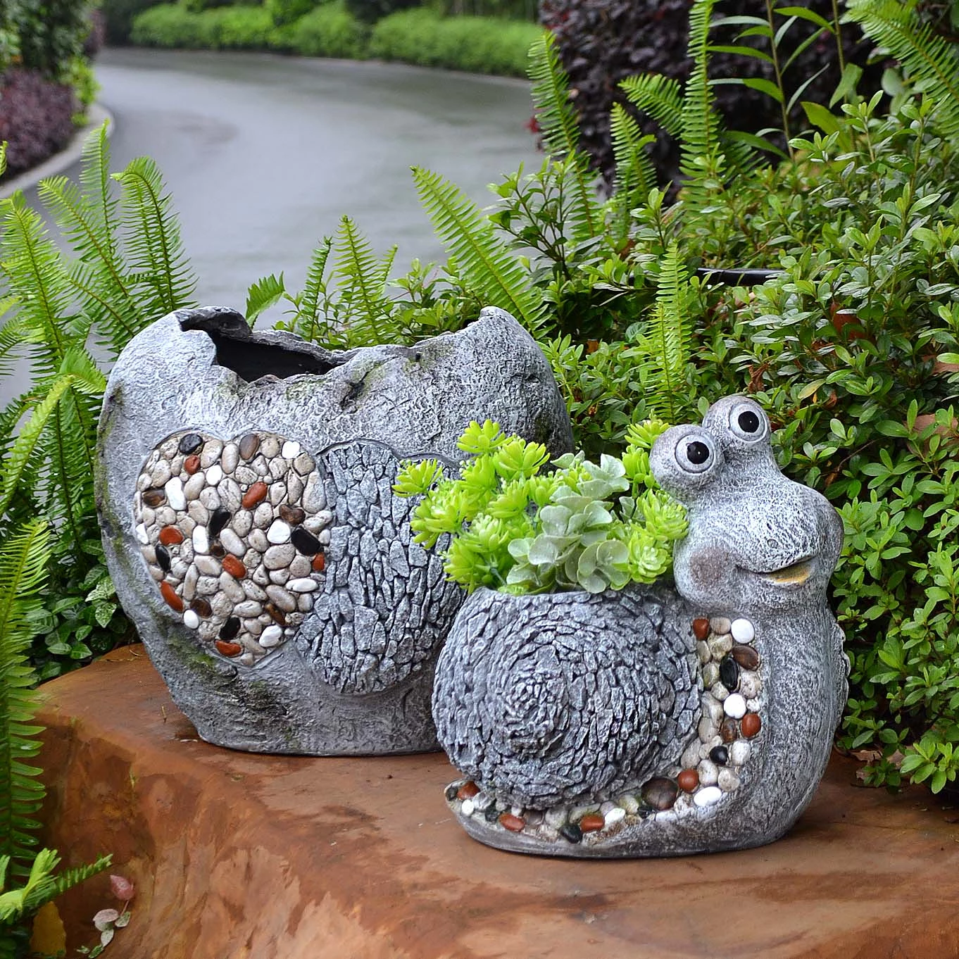 Detail Pot Bunga Taman Nomer 40
