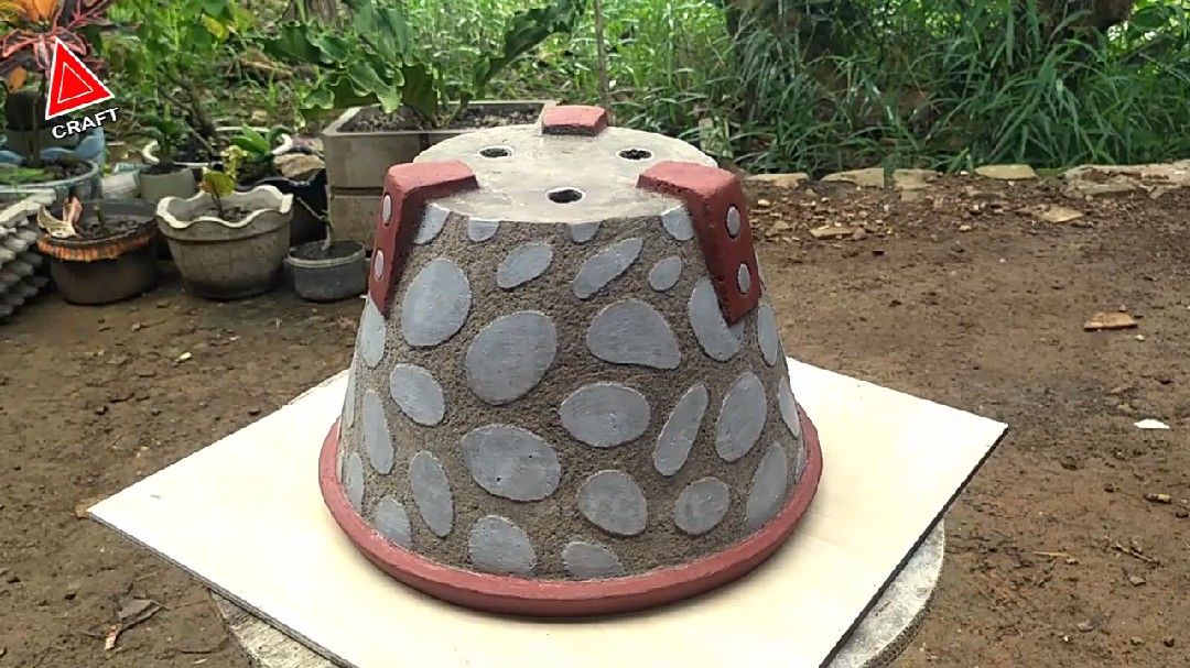 Detail Pot Dari Batu Nomer 39