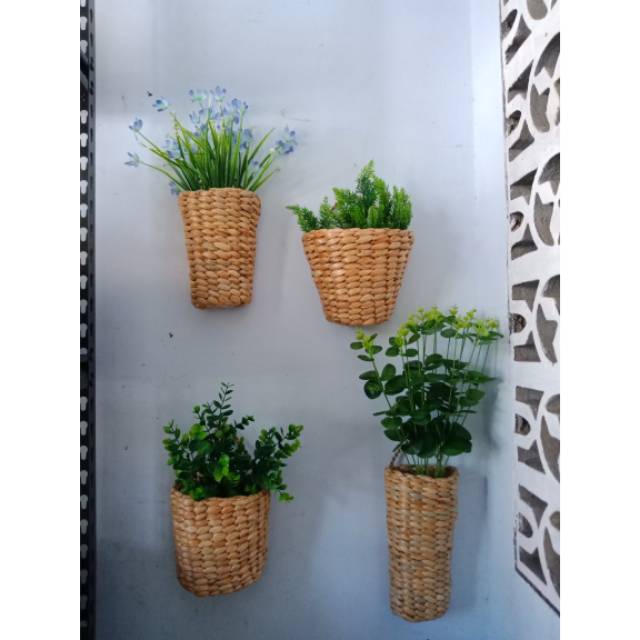 Detail Pot Gantung Dinding Nomer 25