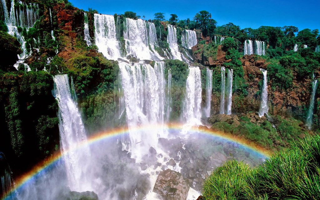 Poto Pemandangan Air Terjun - KibrisPDR