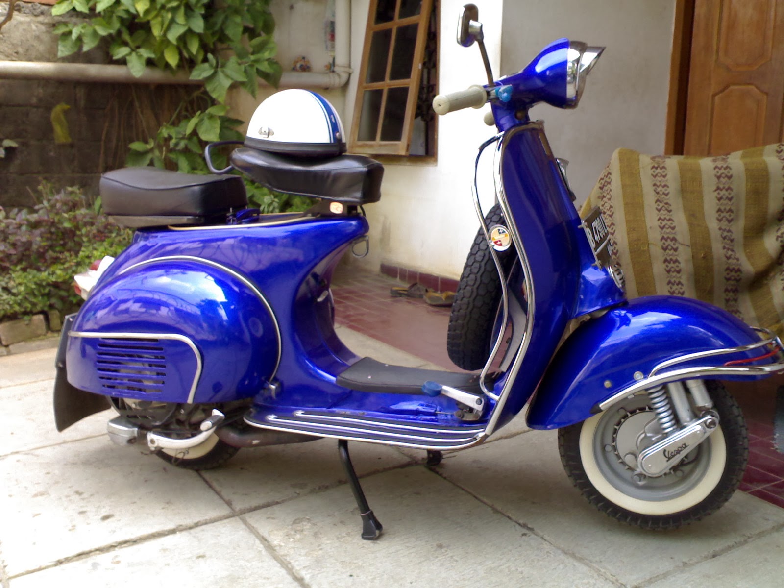 Detail Poto Vespa Keren Nomer 3