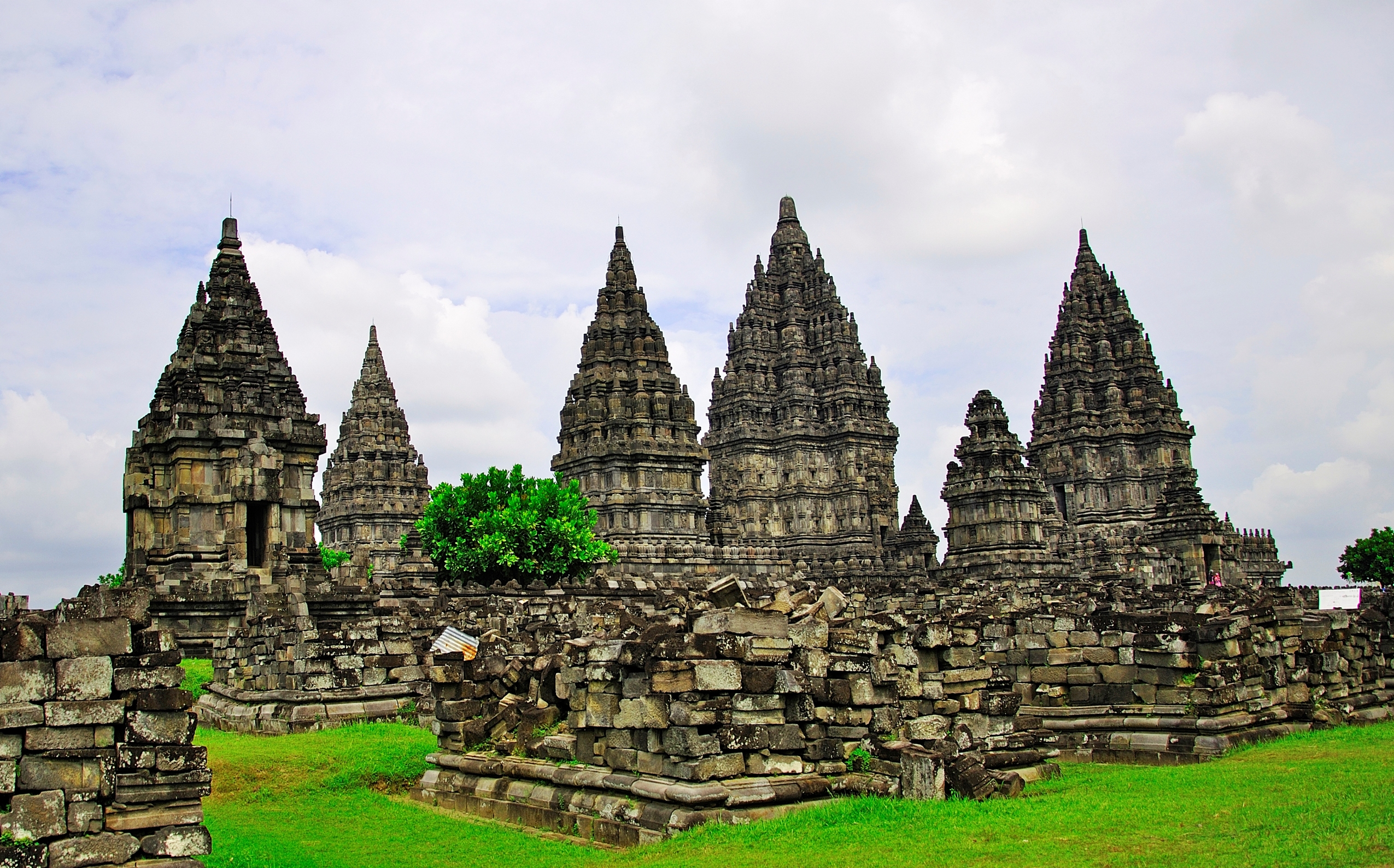 Detail Prambanan Wallpaper Nomer 44