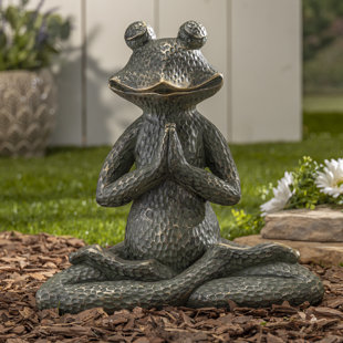 Detail Praying Frog Statue Nomer 40