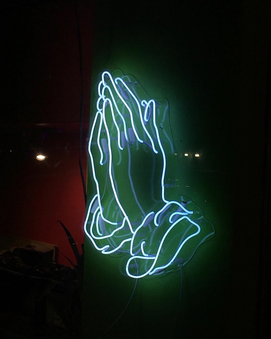 Detail Praying Hands Wallpaper Iphone Nomer 16