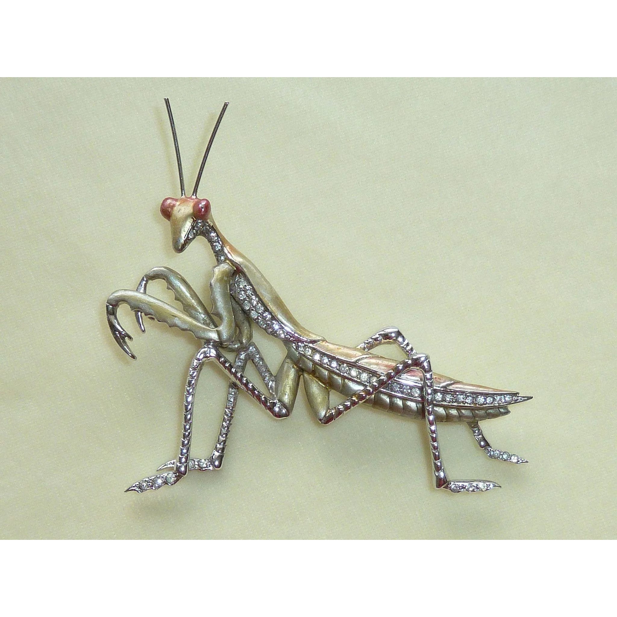 Detail Praying Mantis Necklace Nomer 45