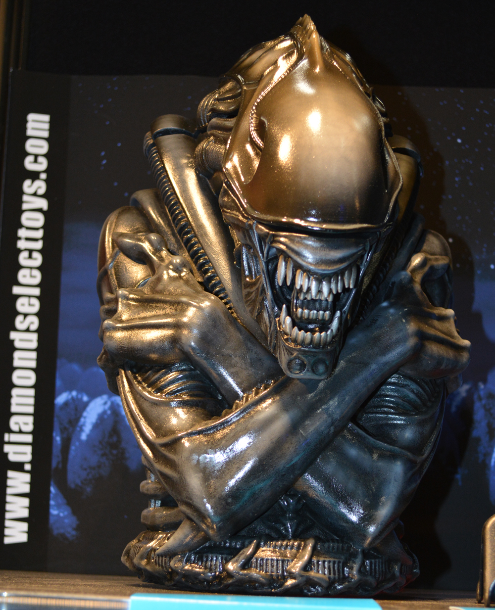 Detail Predator Cookie Jar Nomer 13