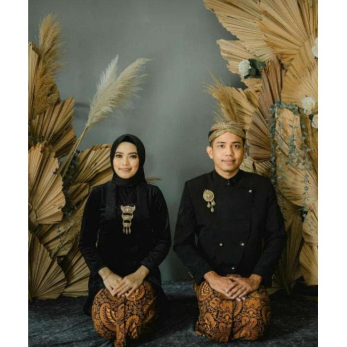Detail Prewed Jawa Klasik Hijab Nomer 14