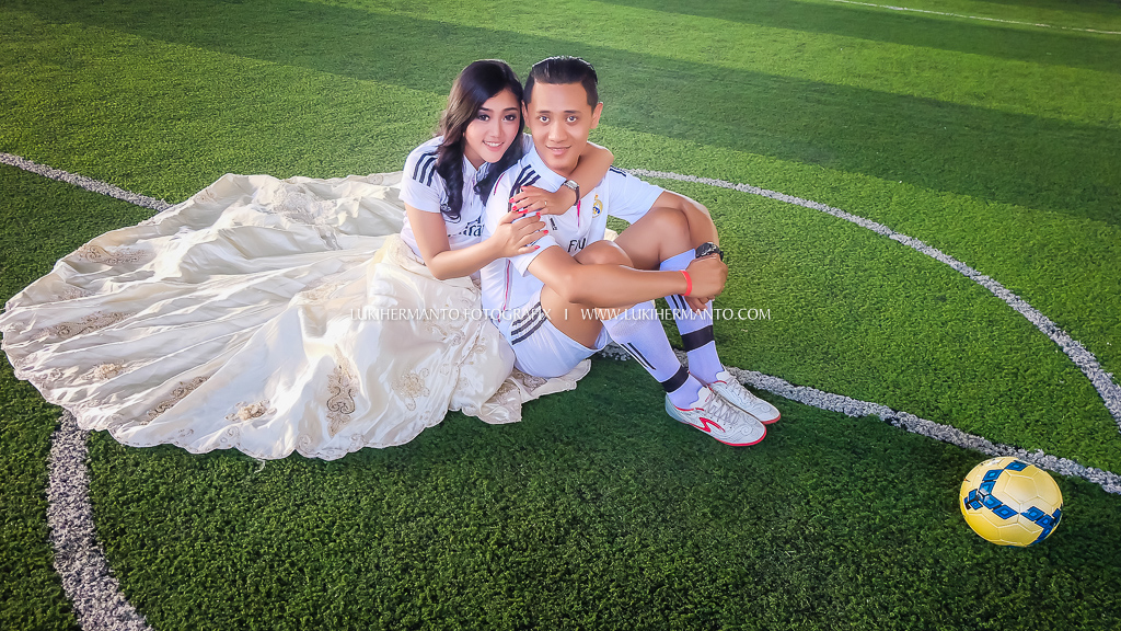 Detail Prewedding Futsal Nomer 5