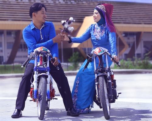 Prewedding Motor Drag - KibrisPDR