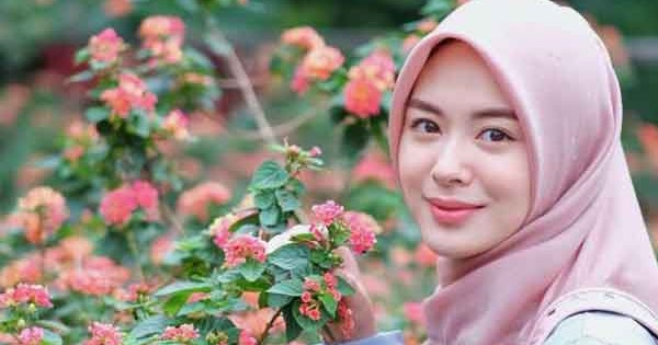 Detail Properti Foto Produk Hijab Nomer 38