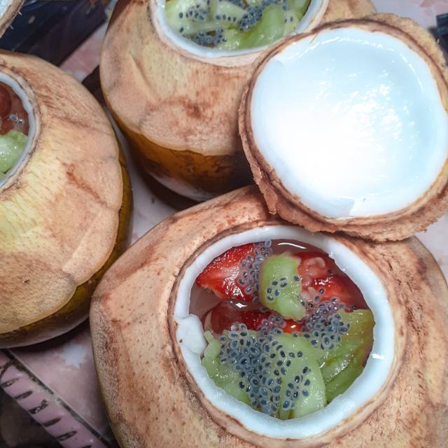 Detail Puding Kelapa Muda Batok Nomer 15