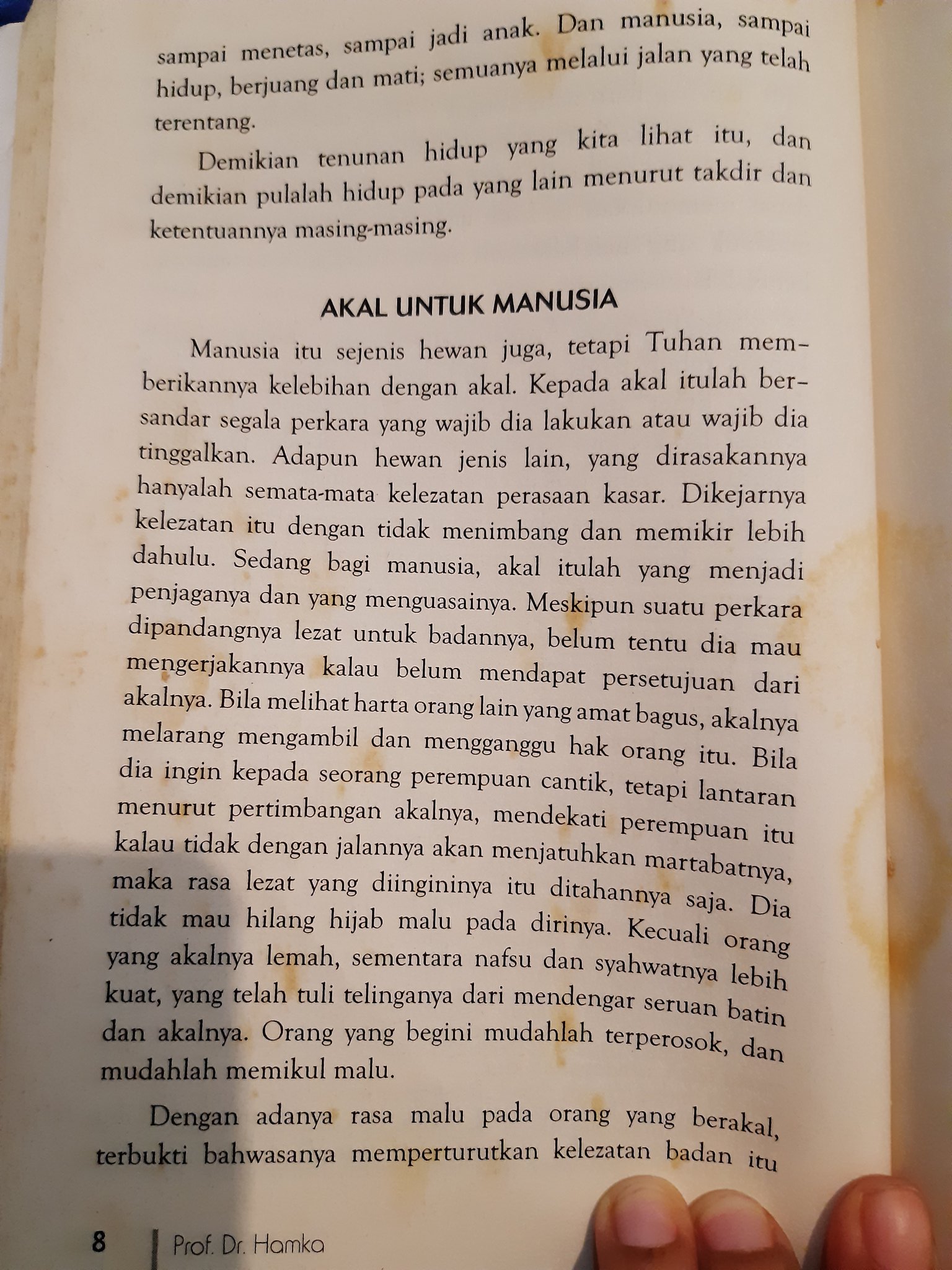 Detail Puisi Buya Hamka Hanya Hati Nomer 9