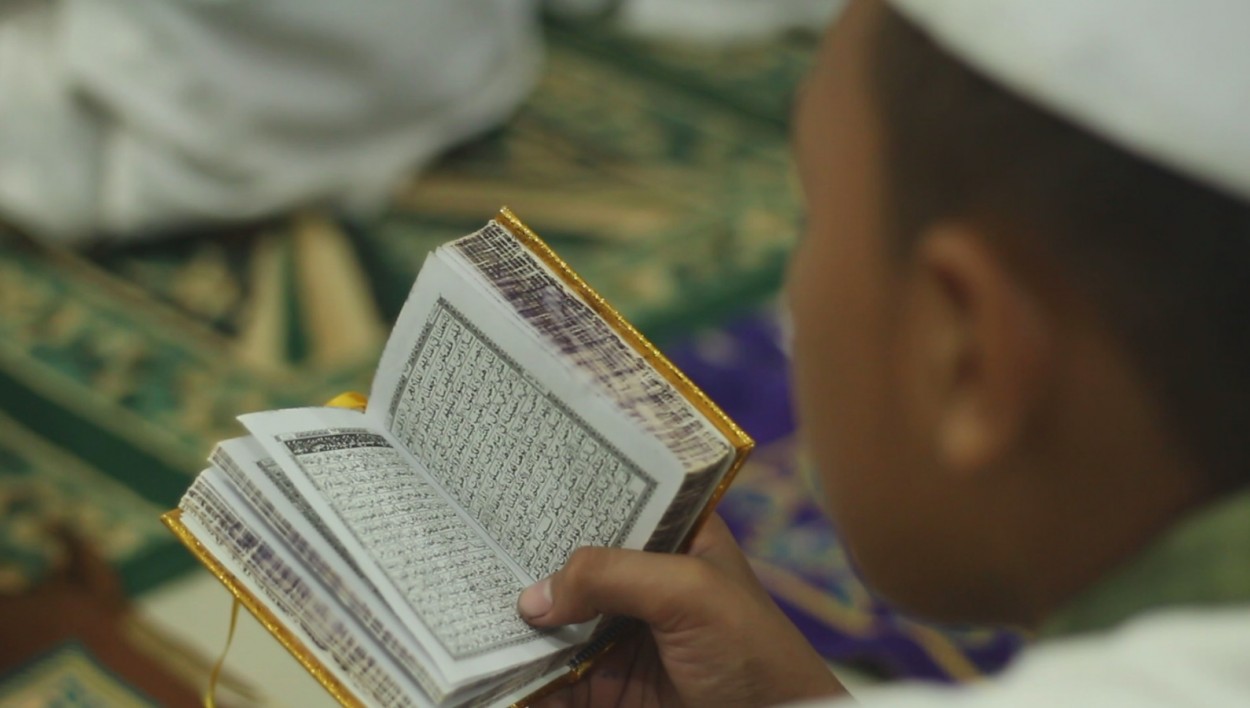 Detail Puisi Hafidz Quran Nomer 37