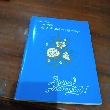 Detail Puisi Karangan Bunga Nomer 35